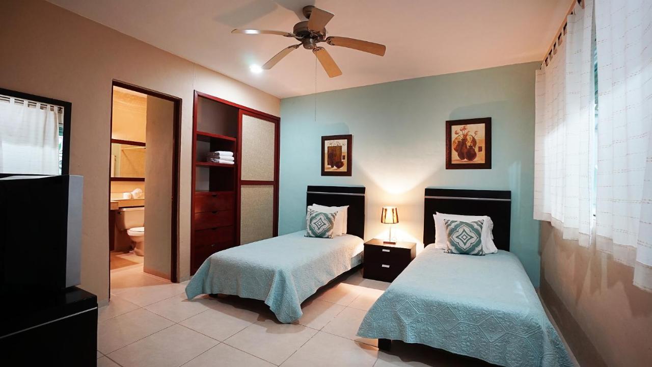 Meridian Downtown Apartments Playa del Carmen Esterno foto