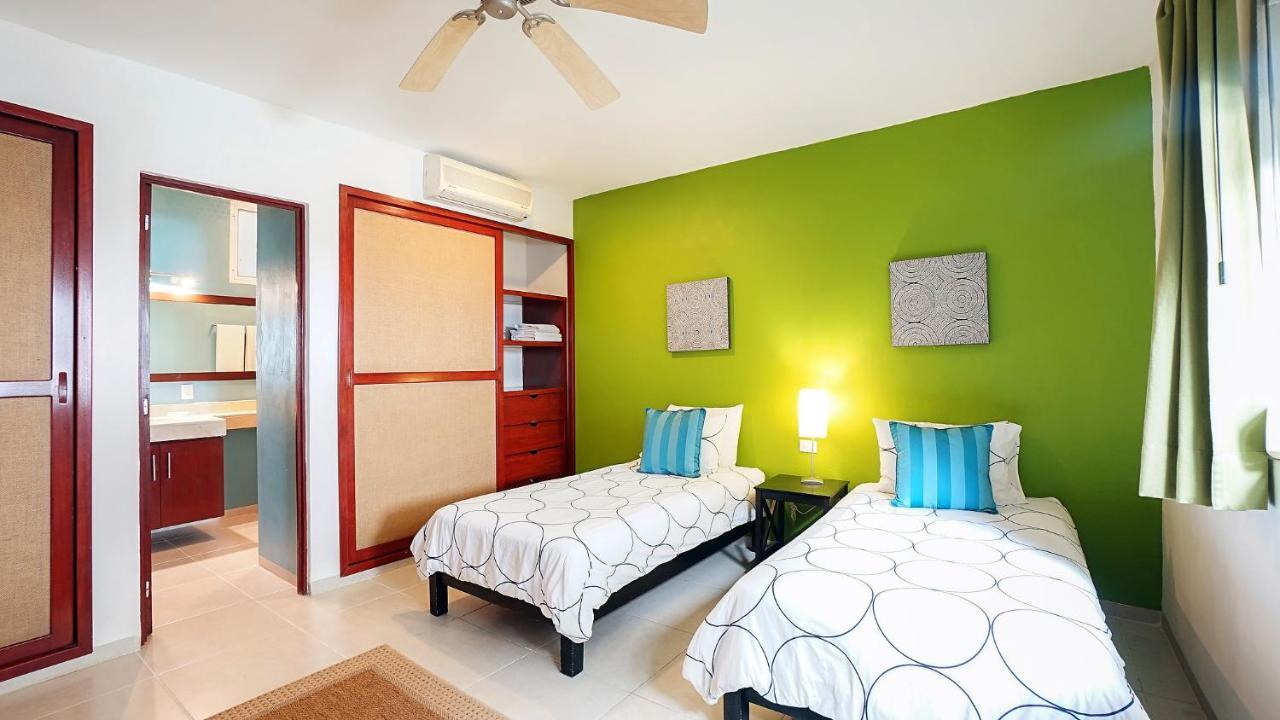 Meridian Downtown Apartments Playa del Carmen Esterno foto